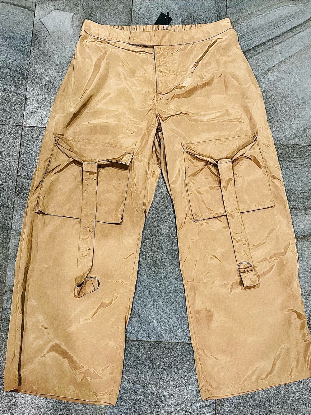 Women’s Plus Size 14 Beige Tan Wide Leg Cargo style Pants New with tags Size 14